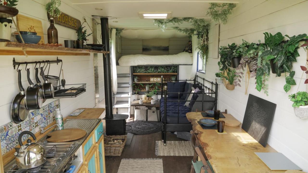 Quirky Vintage Horsebox Conversion With Stunning Views Of Ardingly Reservoir Balcombe Luaran gambar