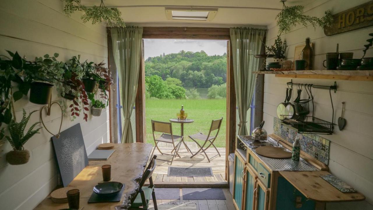 Quirky Vintage Horsebox Conversion With Stunning Views Of Ardingly Reservoir Balcombe Luaran gambar
