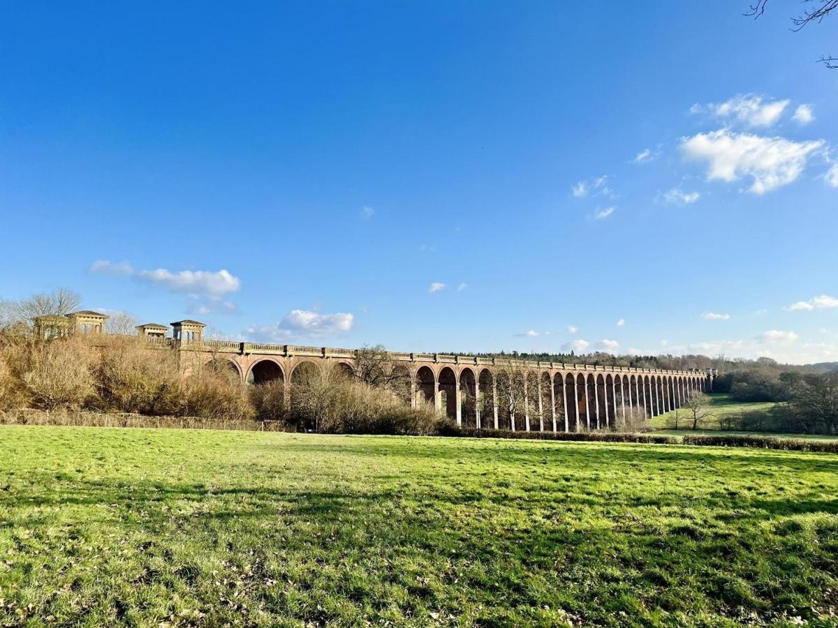 Quirky Vintage Horsebox Conversion With Stunning Views Of Ardingly Reservoir Balcombe Luaran gambar